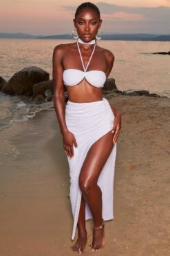 Halter Neck Crochet Crop Top In Lilac 20 Halter Neck Crochet Crop Top In Lilac -Glam Dress Store 4382 4286 6 golden glow lilac halter neck top 2