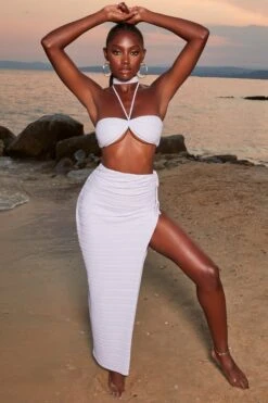 Halter Neck Crochet Crop Top In Lilac 21 Halter Neck Crochet Crop Top In Lilac -Glam Dress Store 4382 4286 7 golden glow lilac halter neck top 2