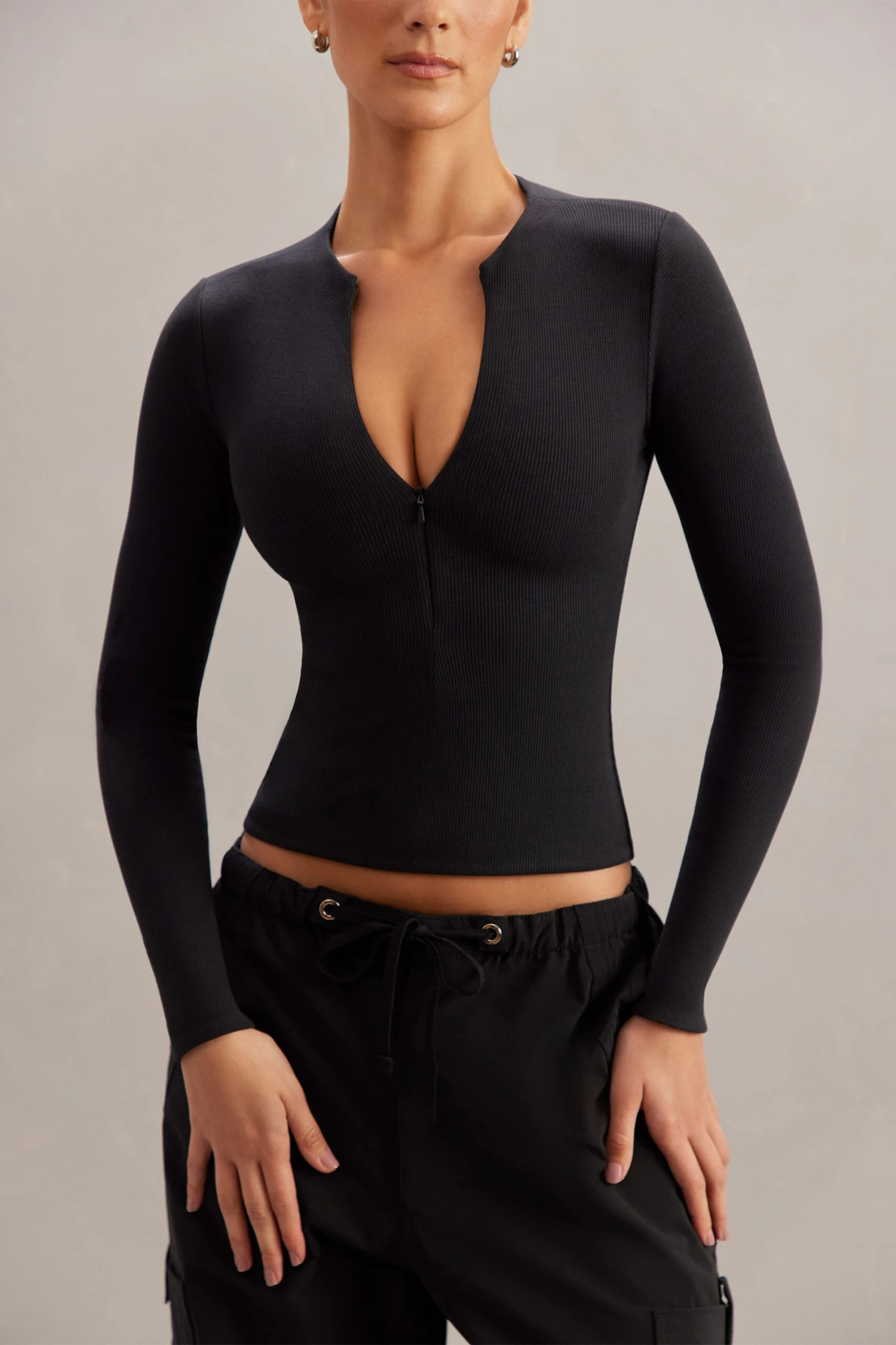 Long Sleeve Crop Top In Black 4 Long Sleeve Crop Top In Black - Image 2