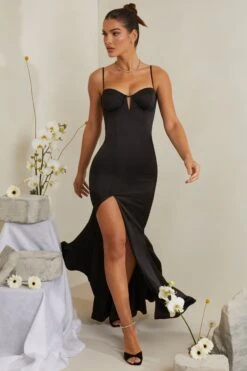 Cut Out Fishtail Maxi Dress In Black