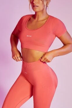 Mindset Seamless Scoop Neck Crop Top In Coral -Glam Dress Store bt0375 bt0386 8 mindset coral crop top superset contour leggings